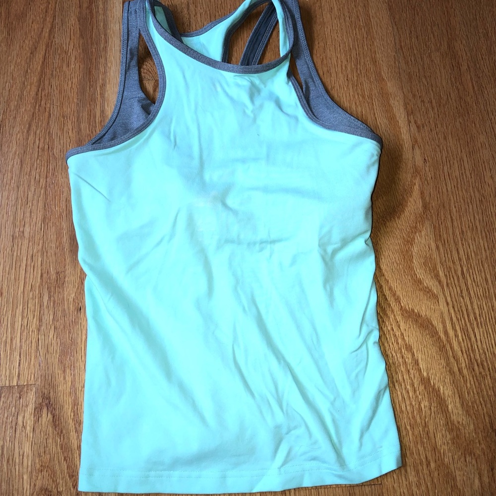 lululemon tank size 6